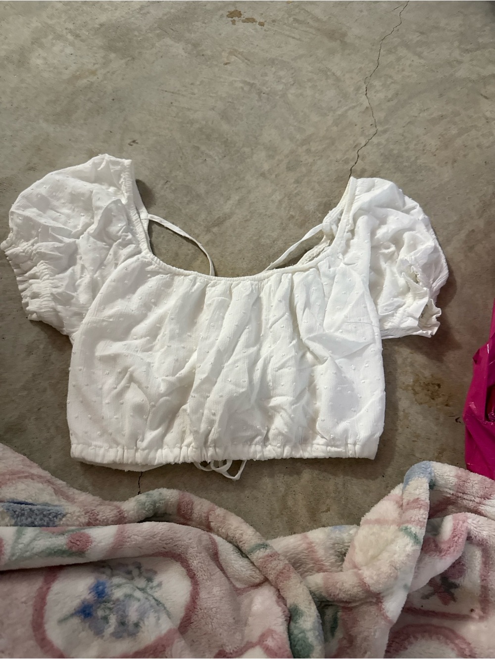 Hollister White Puff-Sleeve Crop Top